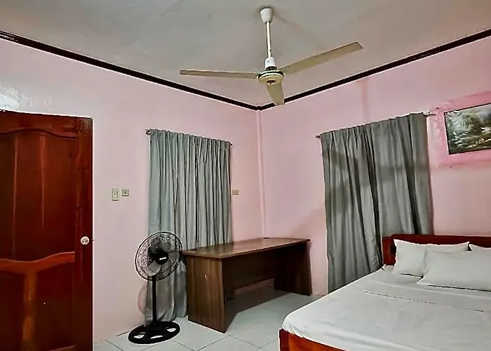 Hibiscus Dive Hotel Santa Fe (Cebu)